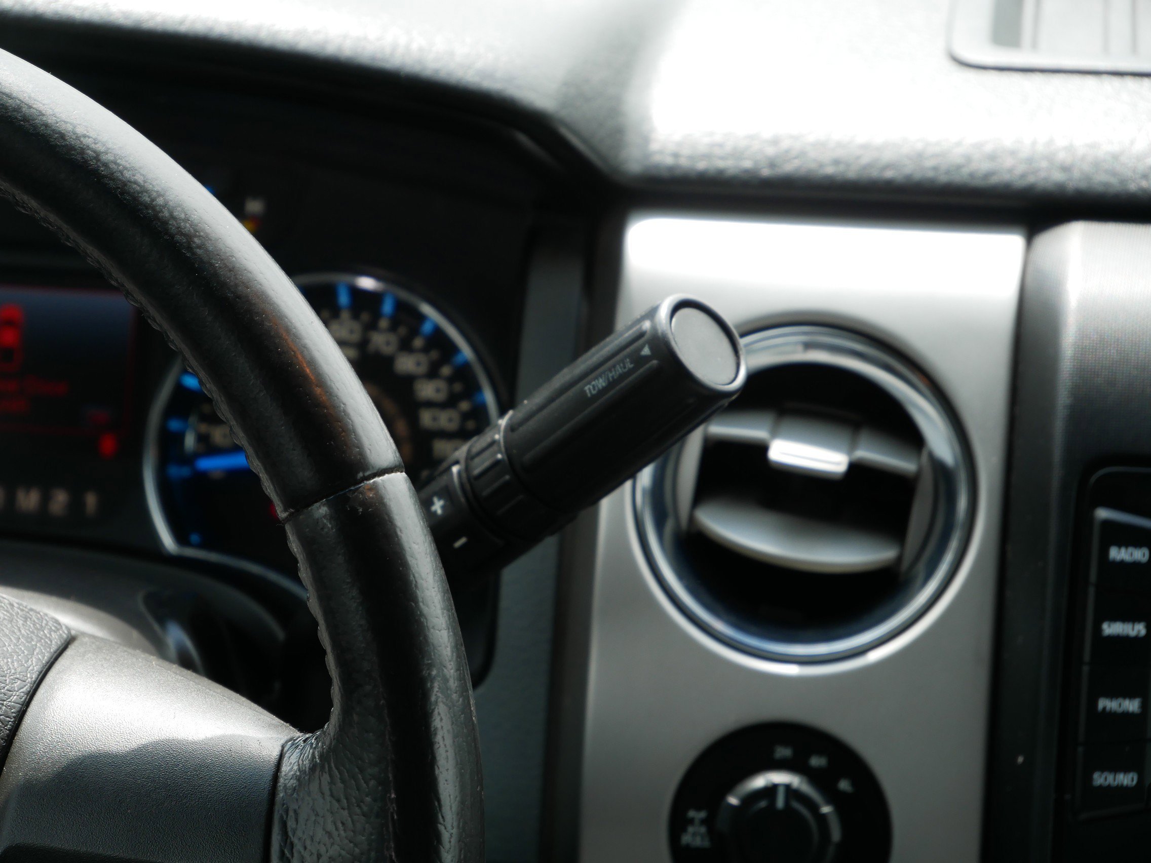Used 2014  Ford XLT image 16