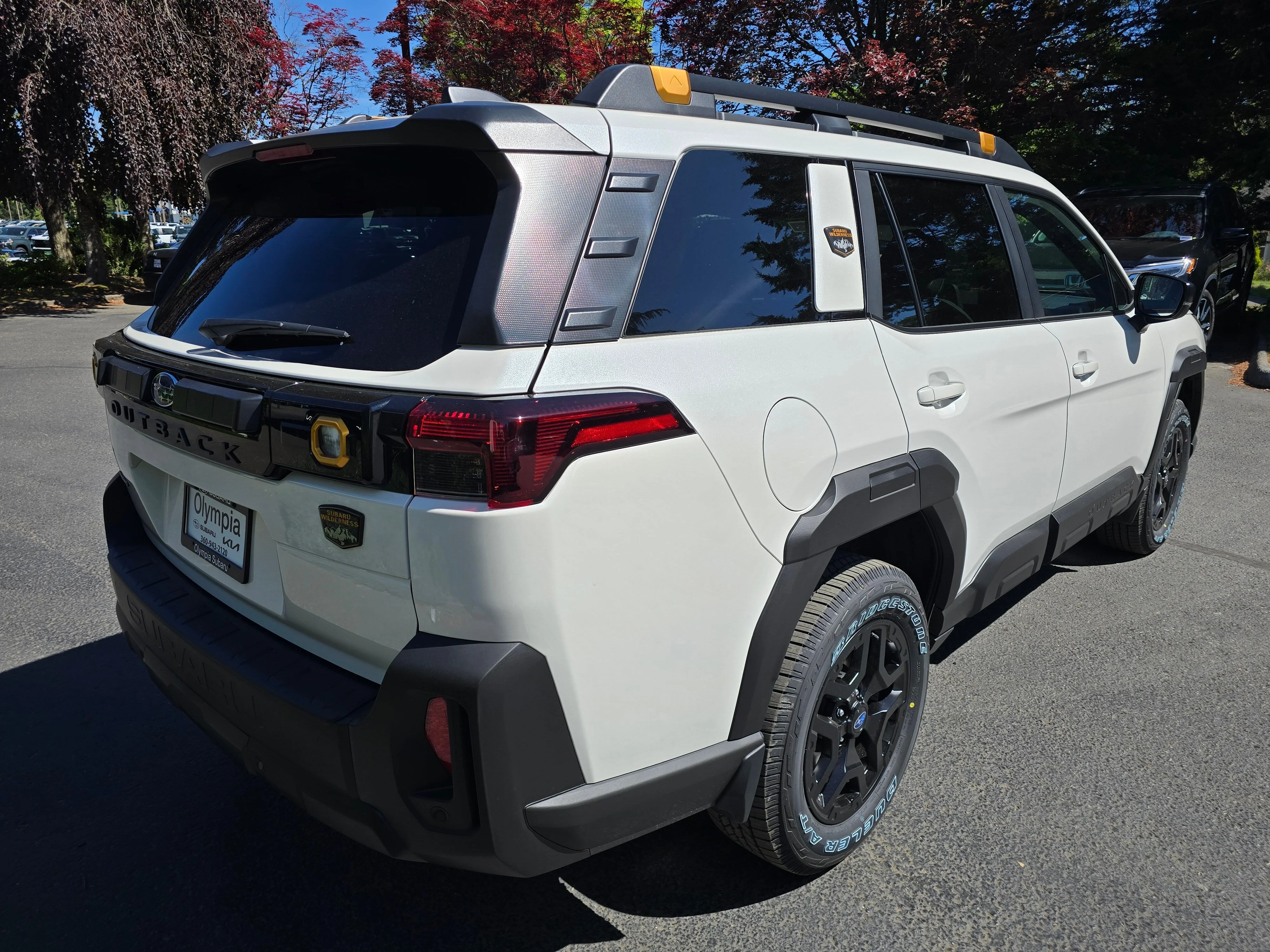 New 2026 CRYSTAL WHITE PEARL Subaru Wilderness image 4