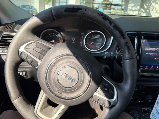 Used 2018 Blue Jeep Limited image 14