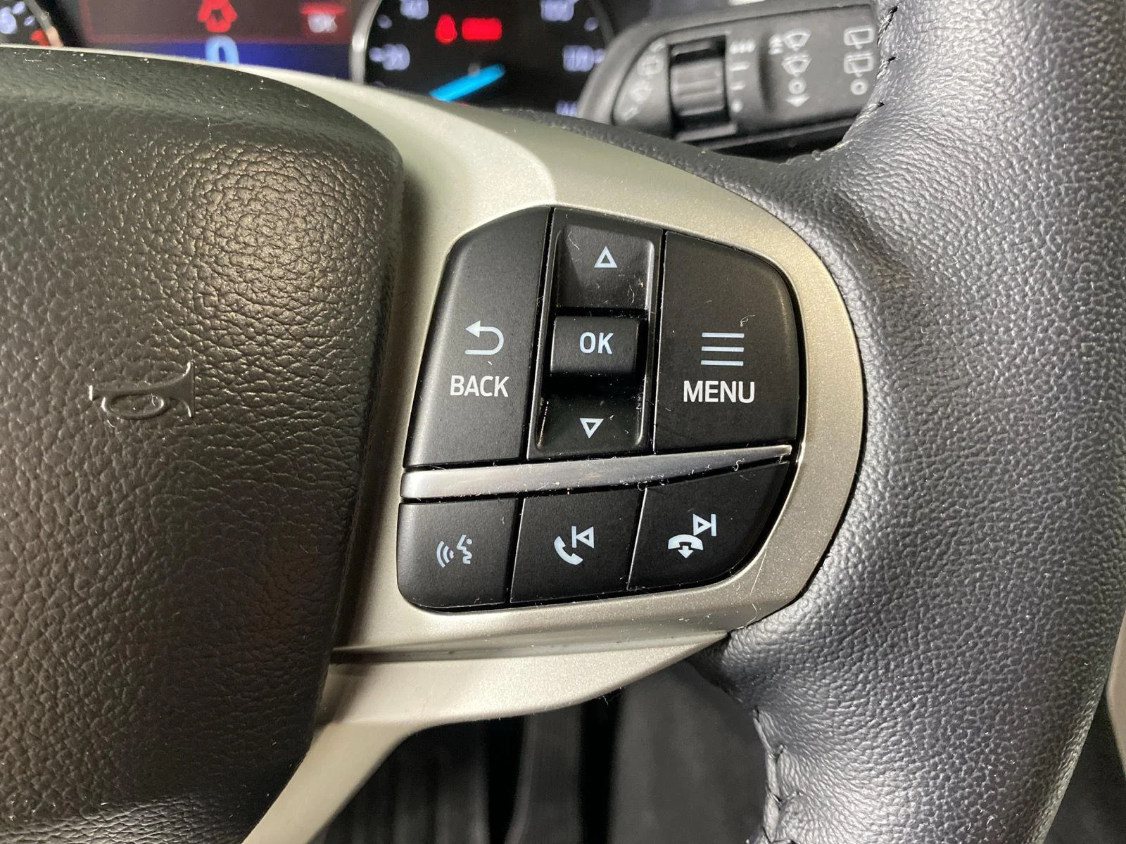 Used 2023 Agate Black Ford XLT image 19