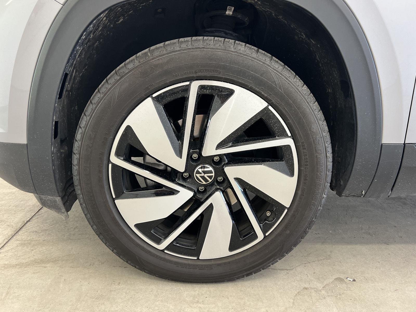 2025 Volkswagen Atlas SE w/Tech - Photo 7