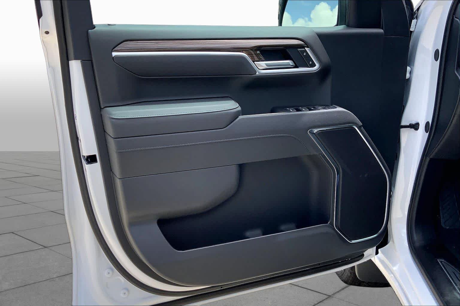 2026 Chevrolet Silverado 1500 LT - Photo 11