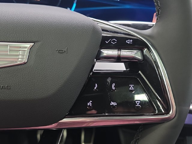 2027 Cadillac OPTIQ Sport - Photo 14