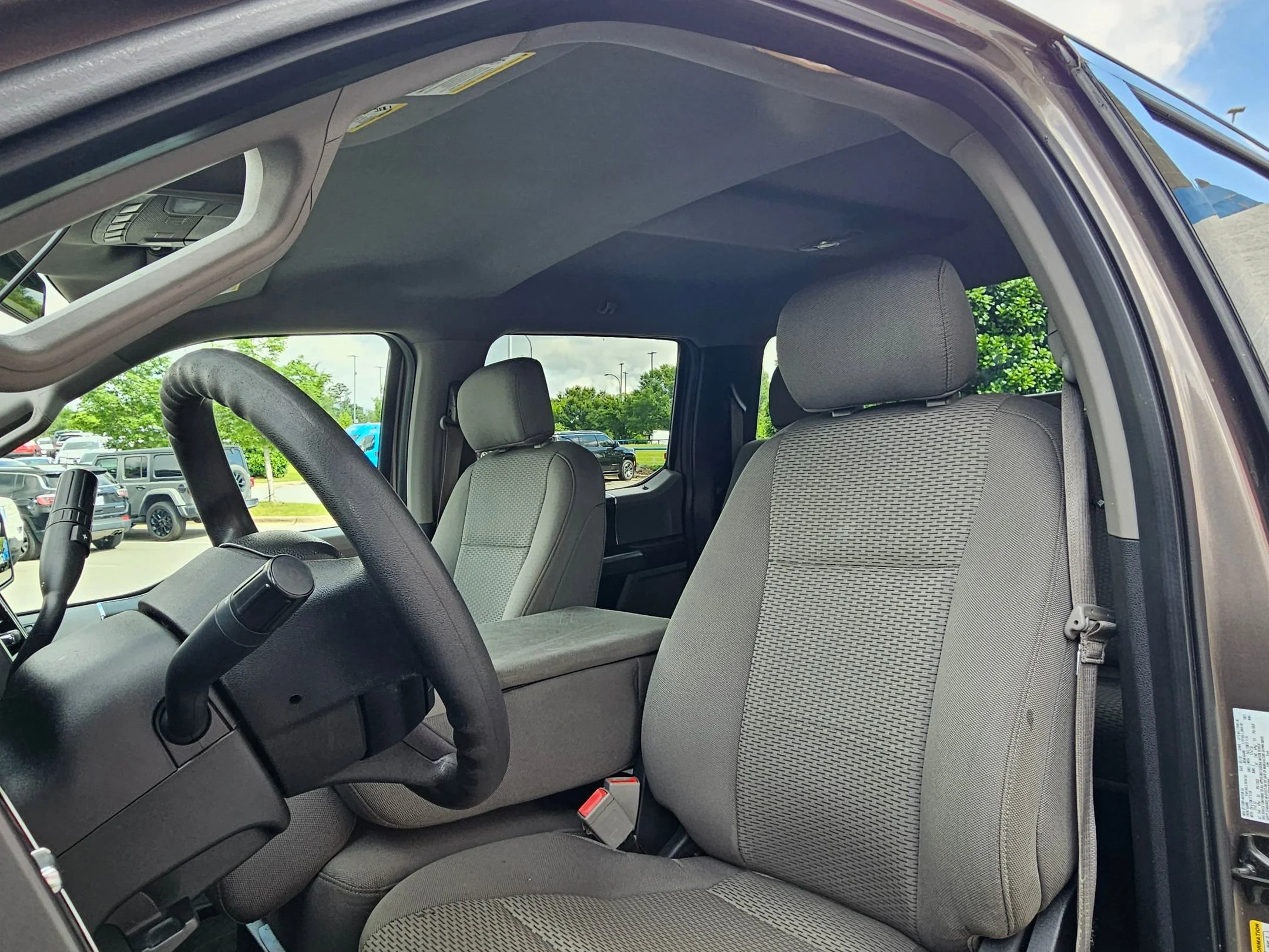 Used 2018 Stone Gray Ford XLT image 21