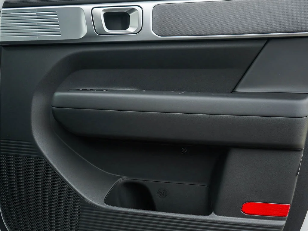 2026 Hyundai Santa Fe SE - Photo 10