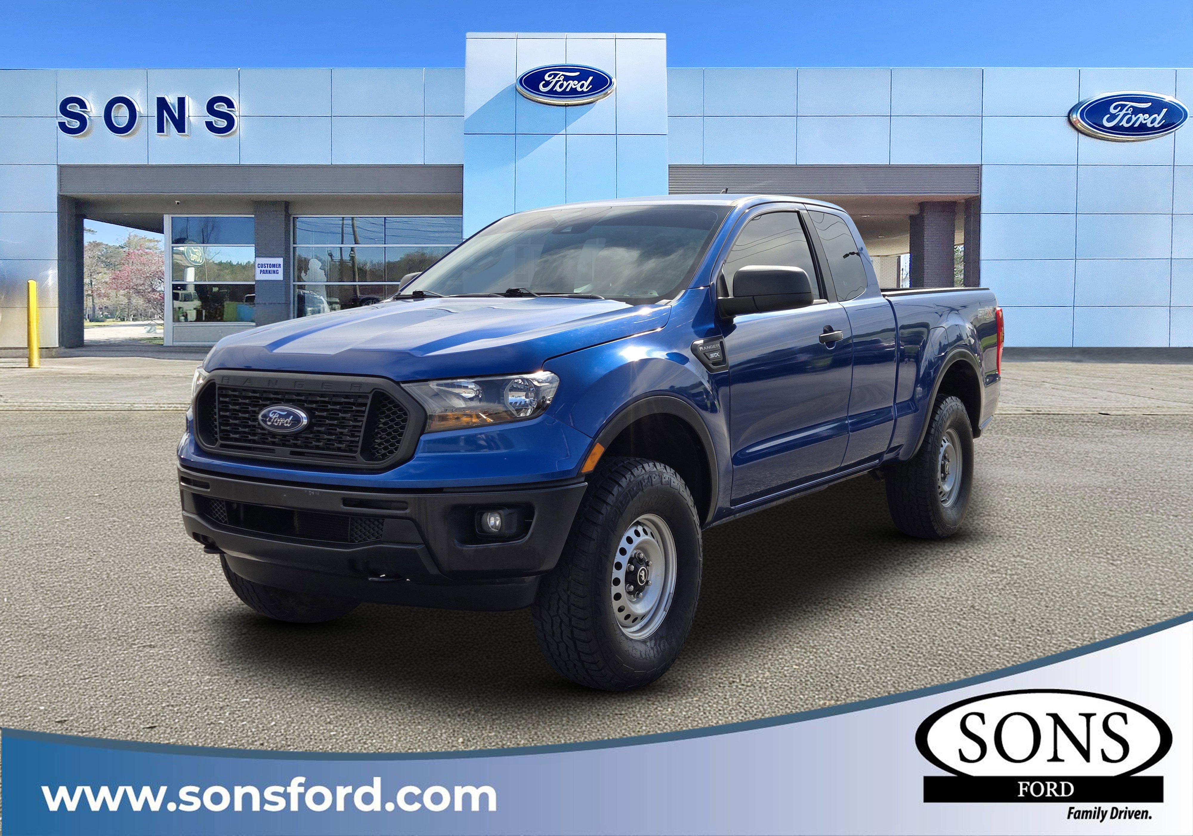 Used 2019 Lightning Blue Metallic Ford XL image 1
