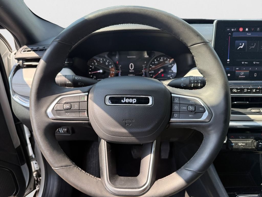 Used 2024 White Jeep Limited image 17