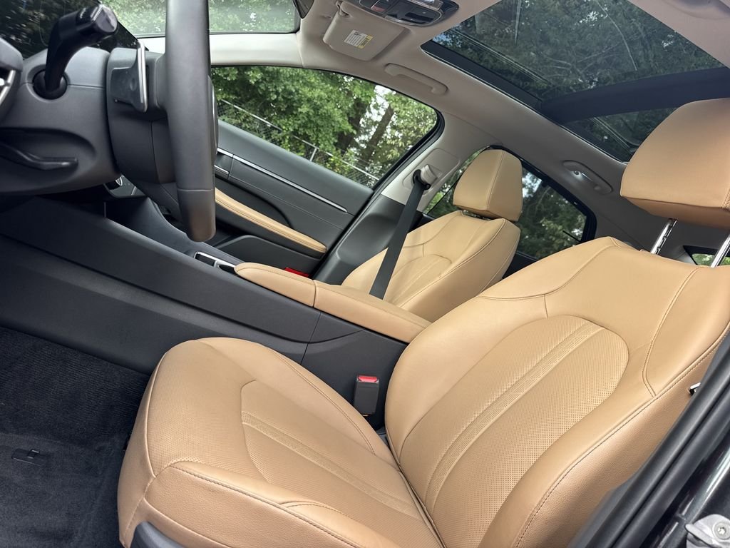 2025 Hyundai Sonata Hybrid Limited - Photo 31