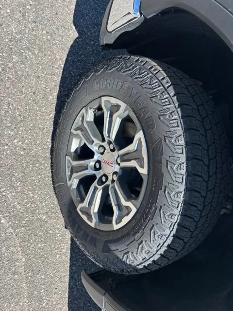 New 2026 Summit White GMC SLE image 11