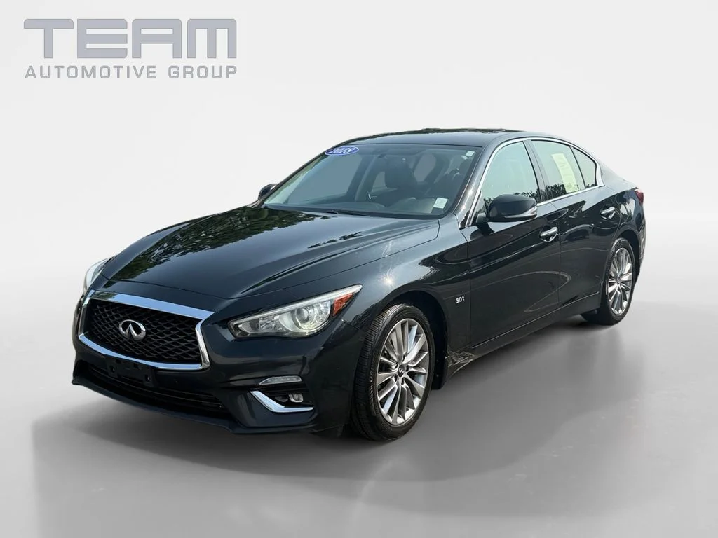 Used 2018 Black INFINITI 3.0t LUXE image 3