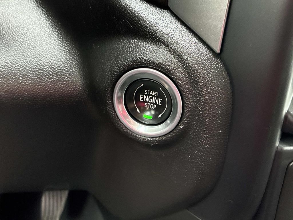 Used 2021 Gray Chevrolet LT image 27