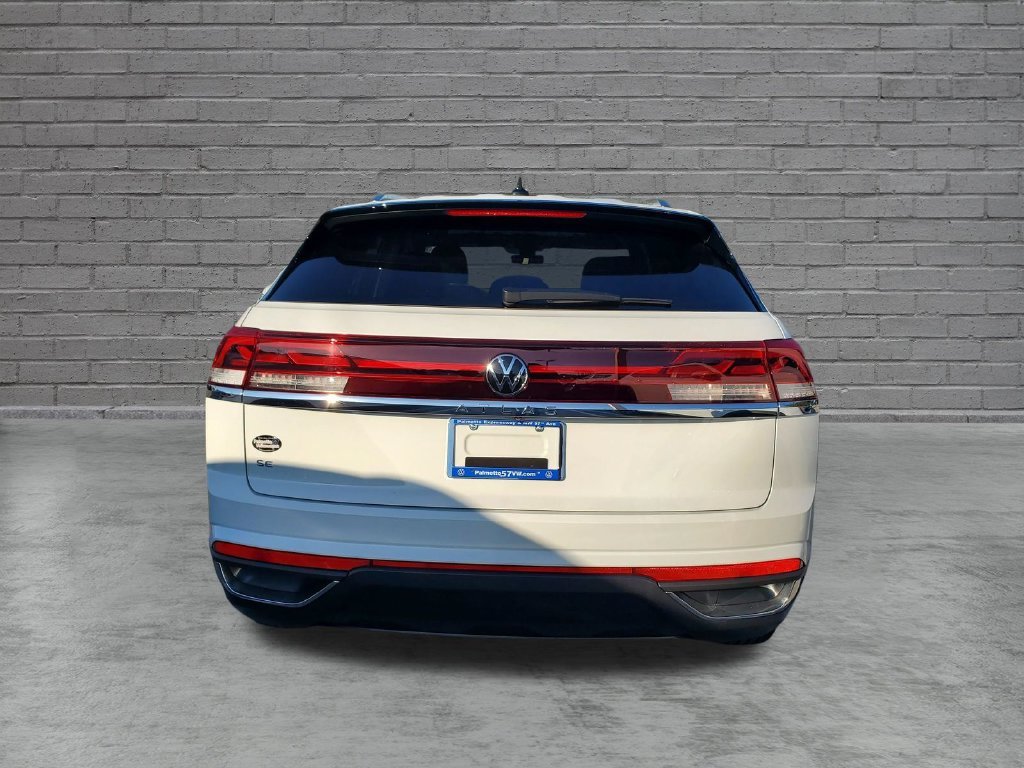 New 2026 White Volkswagen SE image 4