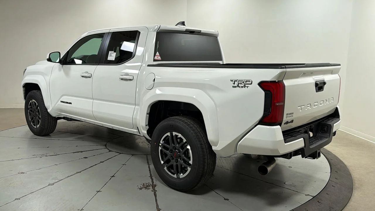 2026 Toyota Tacoma TRD Sport - Photo 7
