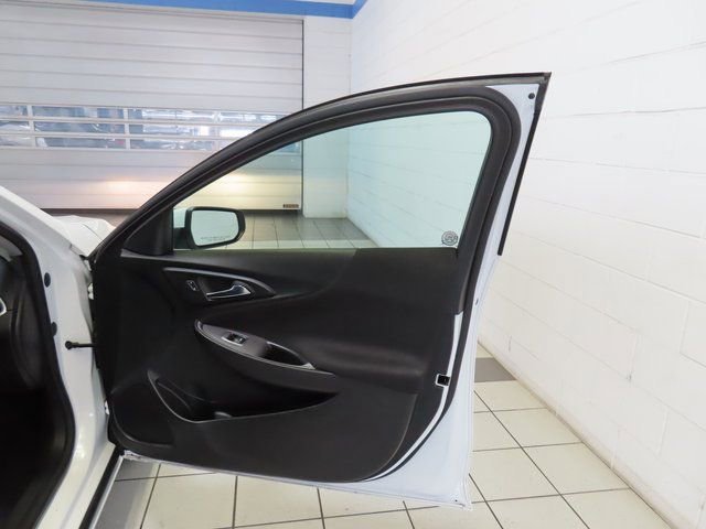 Used 2023 Summit White Chevrolet LT image 27