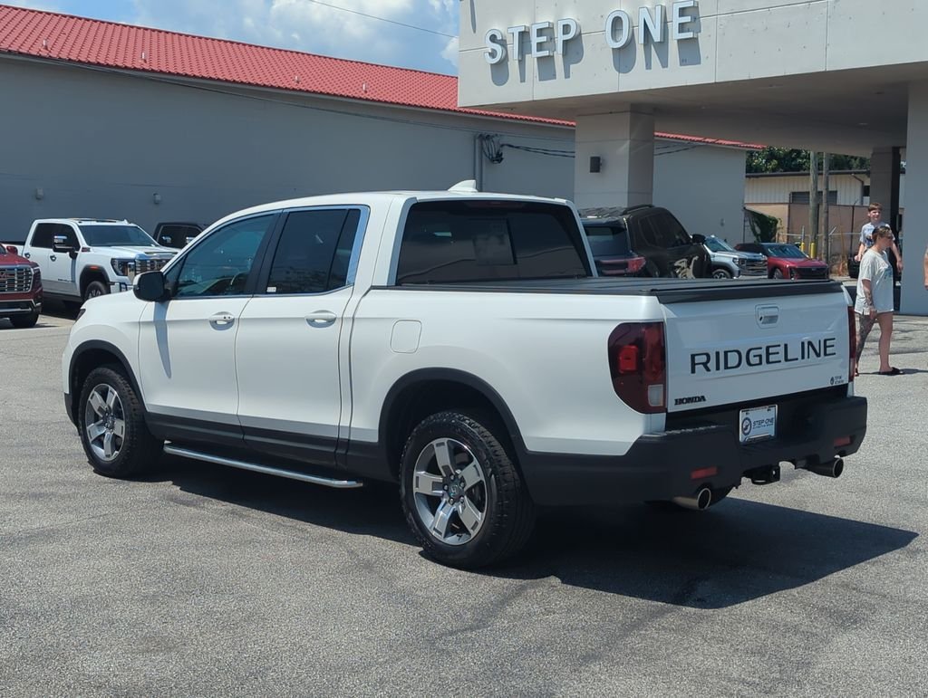 Used 2025  Honda RTL image 4