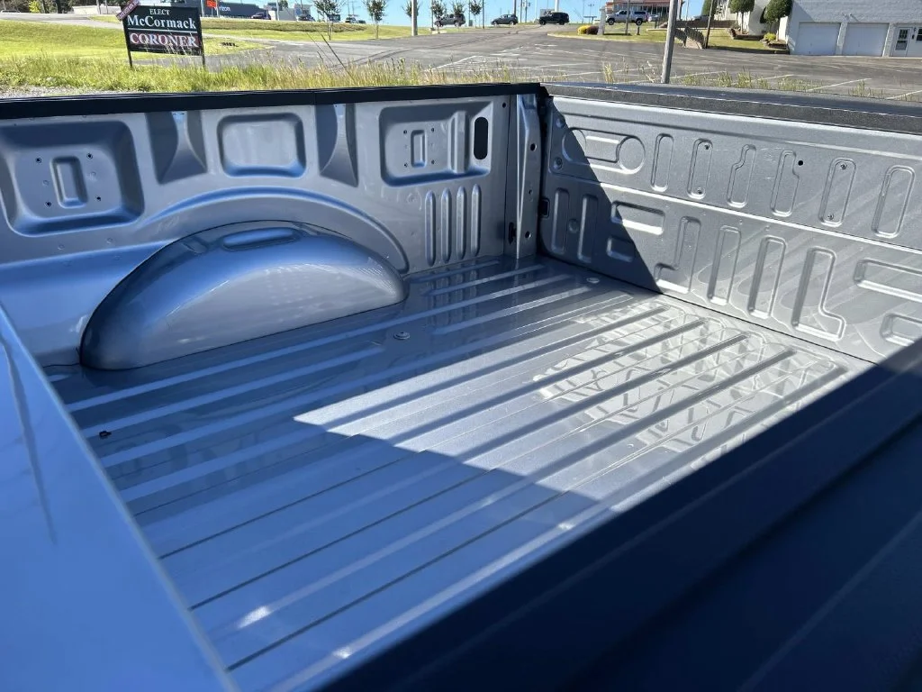 Used 2021 Silver Ford XL image 14
