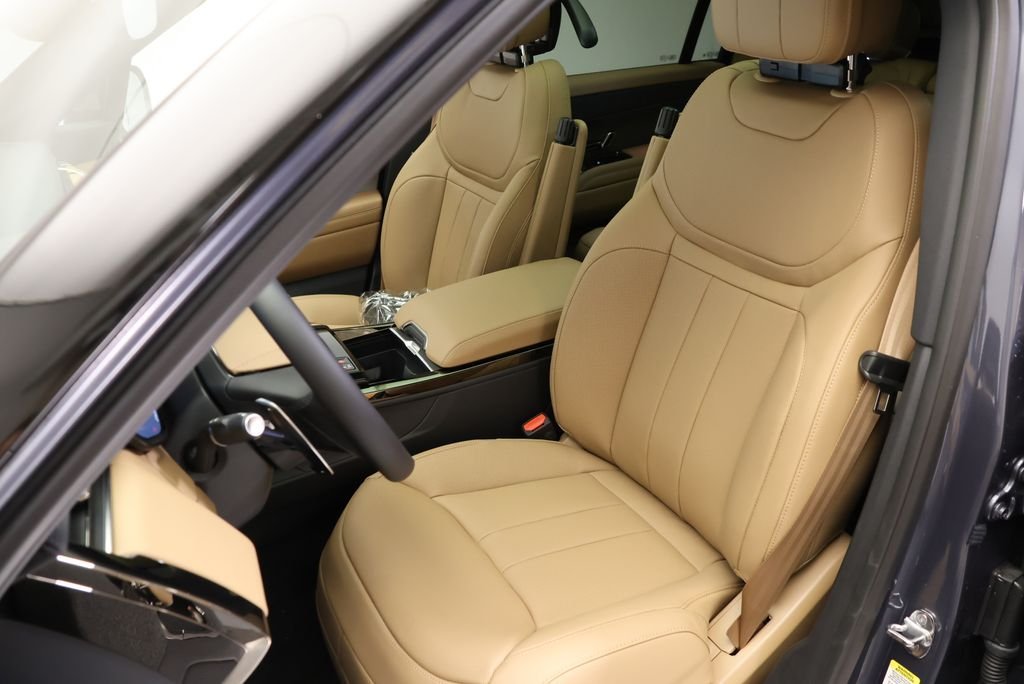 New 2026 Santorini Black LAND ROVER SE image 30