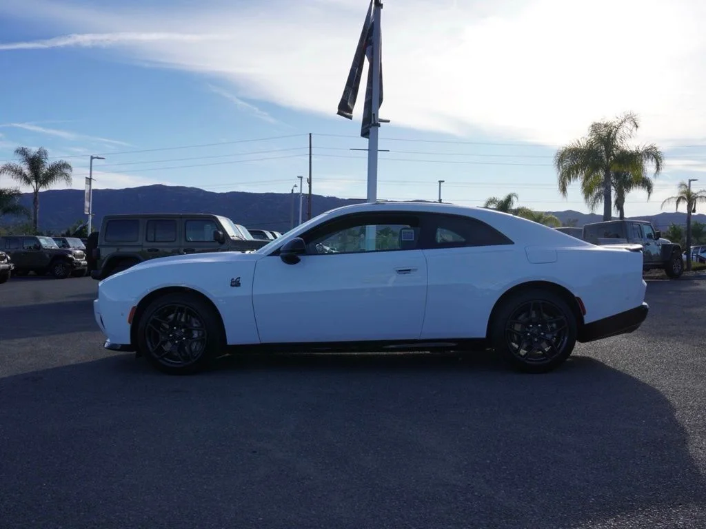 New 2026 White Knuckle Exterior Paint Dodge R/T Scat Pack image 5