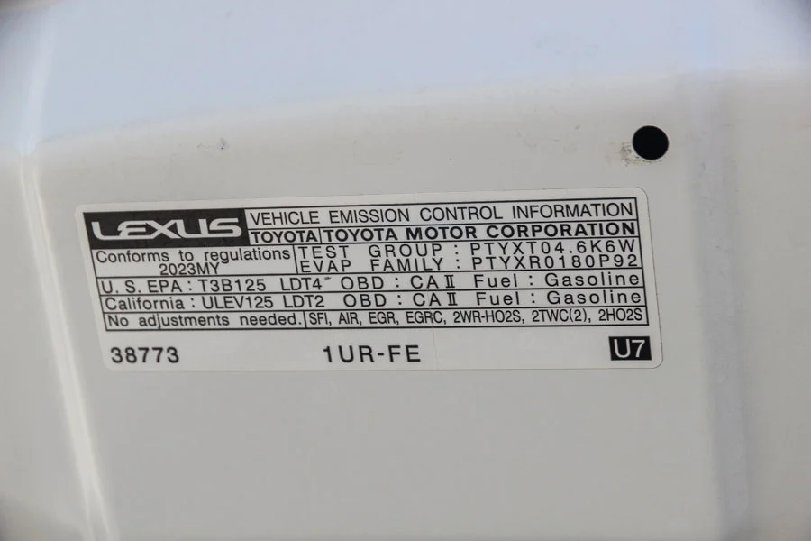 Certified Used 2023 White Lexus 460 image 28