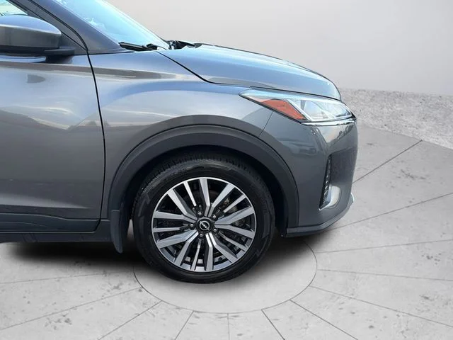 Used 2024 Gray Nissan SV image 33
