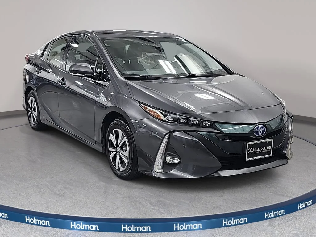 Used 2018 Gray Toyota Advanced image 4