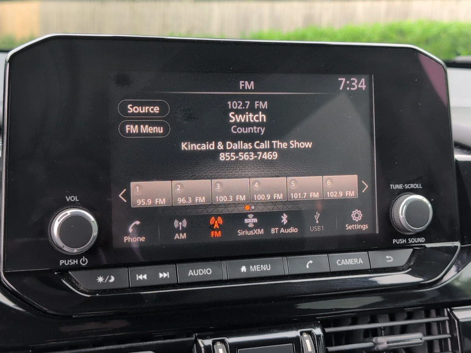 Used 2022 Gun Metallic Nissan SV image 22