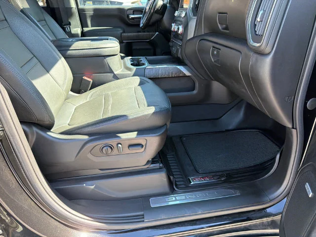 Used 2022 EBONY TWILIGHT METALLIC GMC Denali image 13
