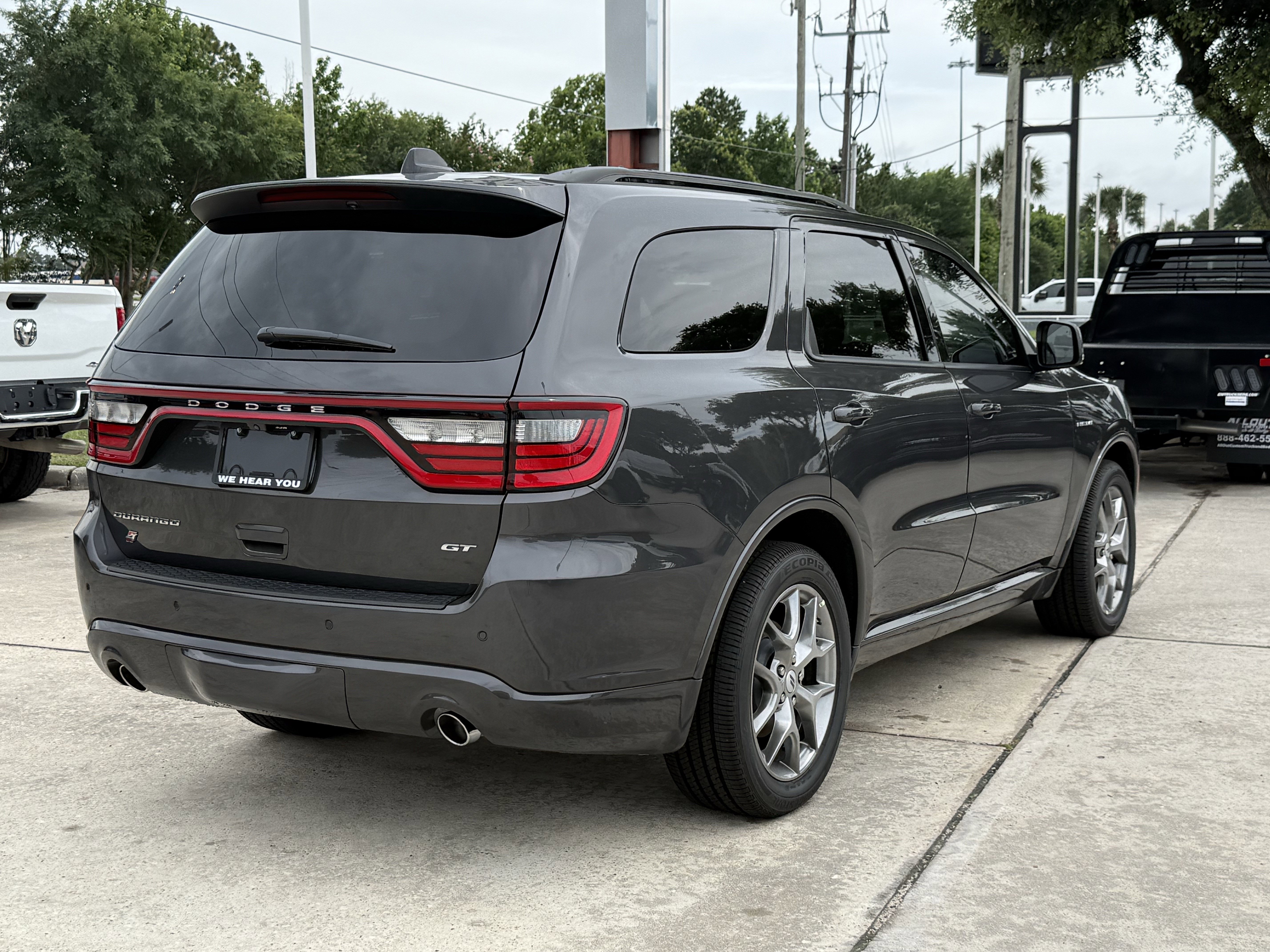 New 2026 Vapor Gray Exterior Paint Dodge GT Plus HEMI V8 image 4