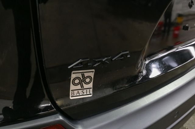 Used 2023 Black Jeep Altitude image 9