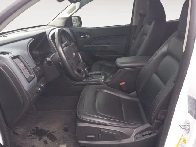 Used 2022 White Chevrolet Z71 image 5
