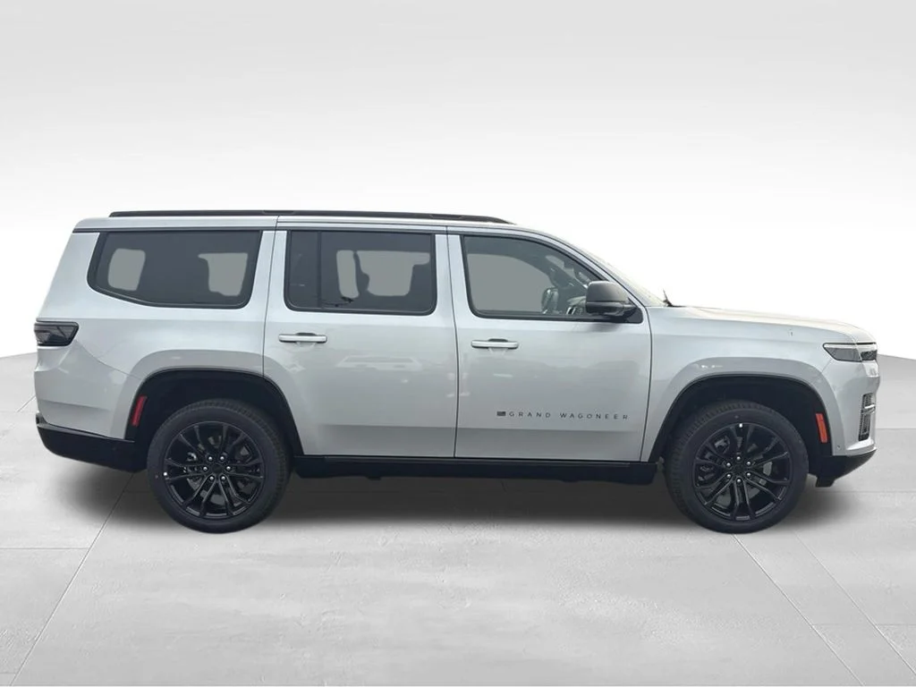 New 2026 Silver-Zynith Exterior Paint Jeep Grand Wagoneer image 2