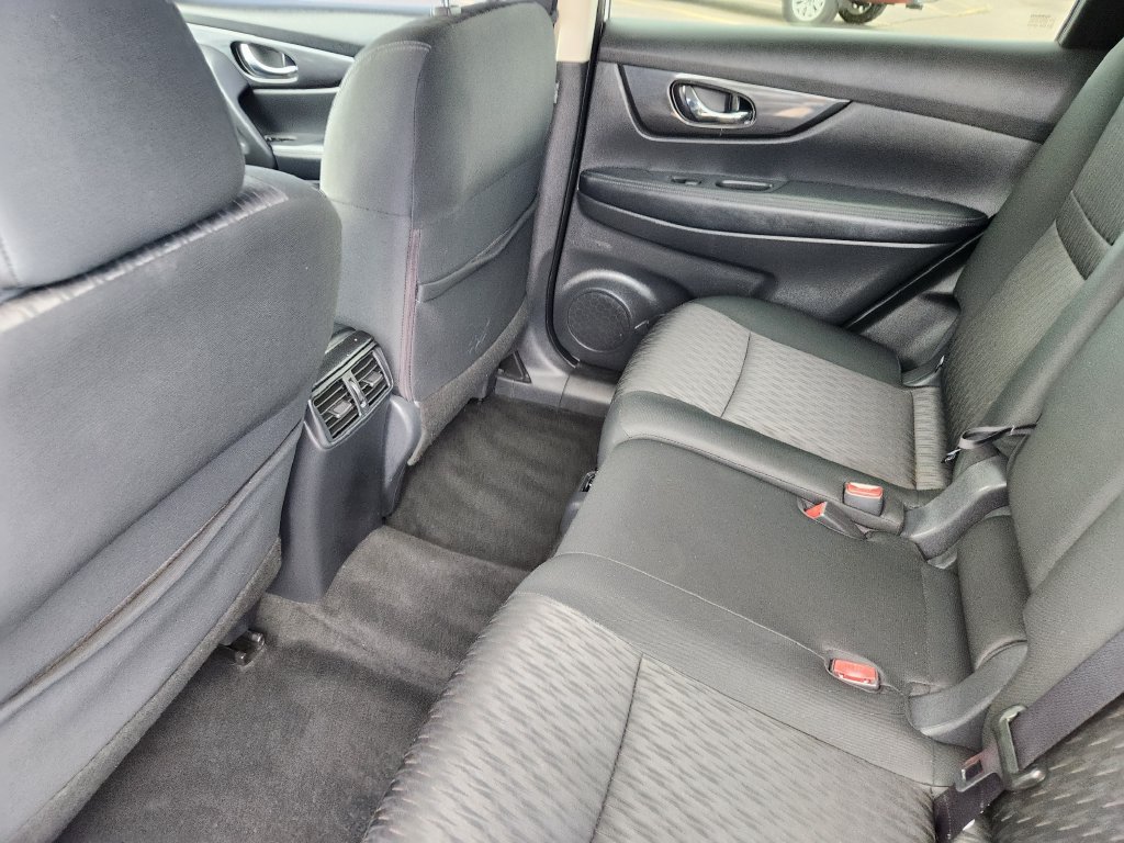 Used 2018 White Nissan SV image 24