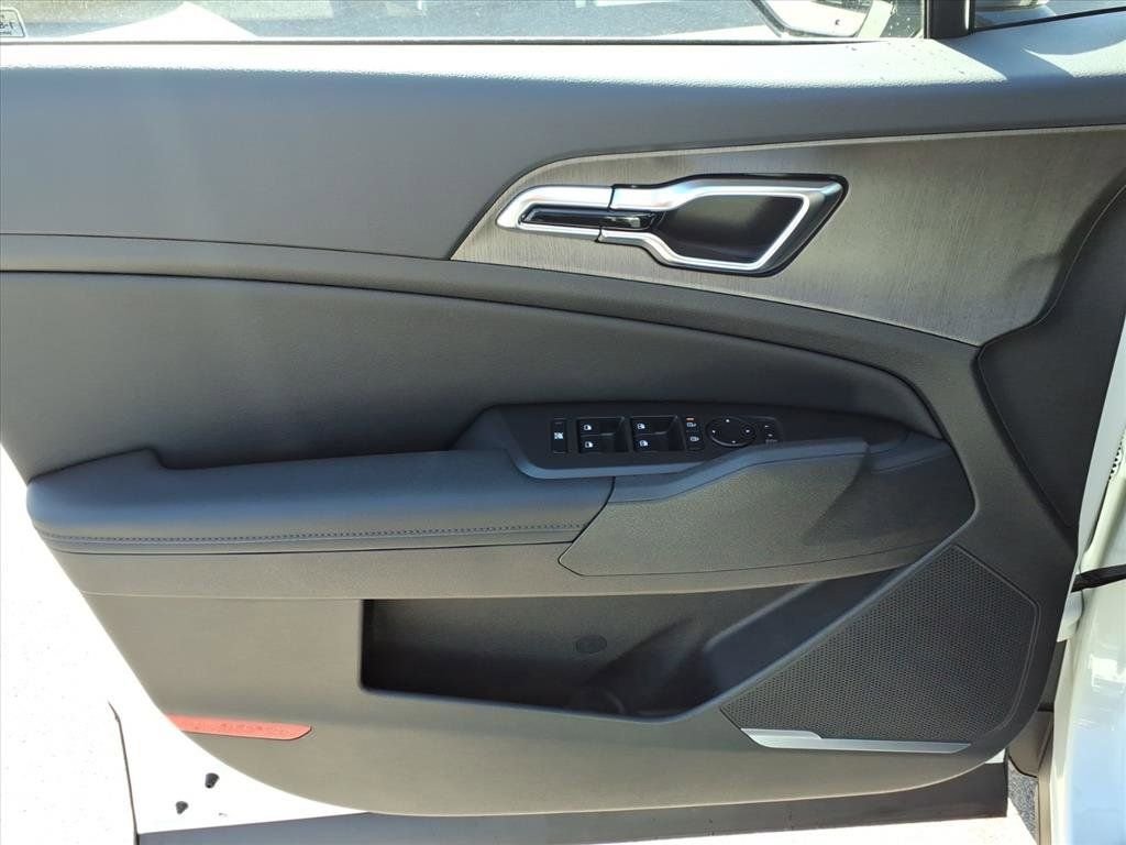 2026 Kia Sportage X-Line Hybrid - Photo 11