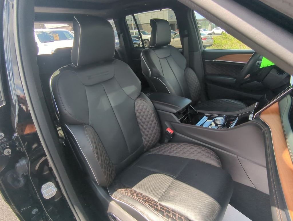 Used 2022 Black Jeep Summit Reserve image 26