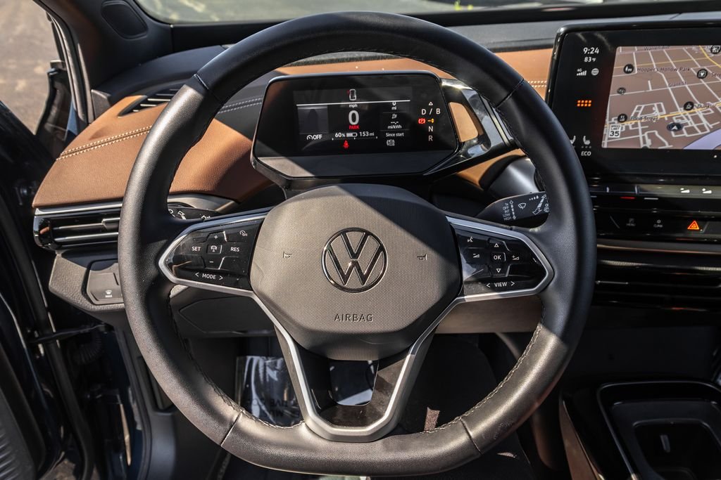 Used 2023 Blue Volkswagen Pro image 21