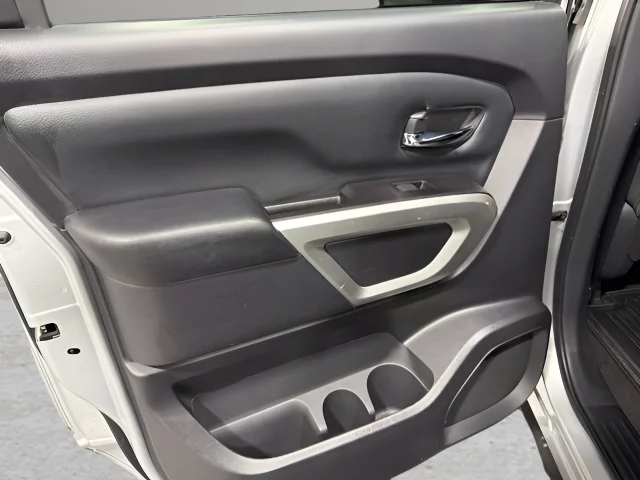 Used 2019 Silver Nissan SV image 28