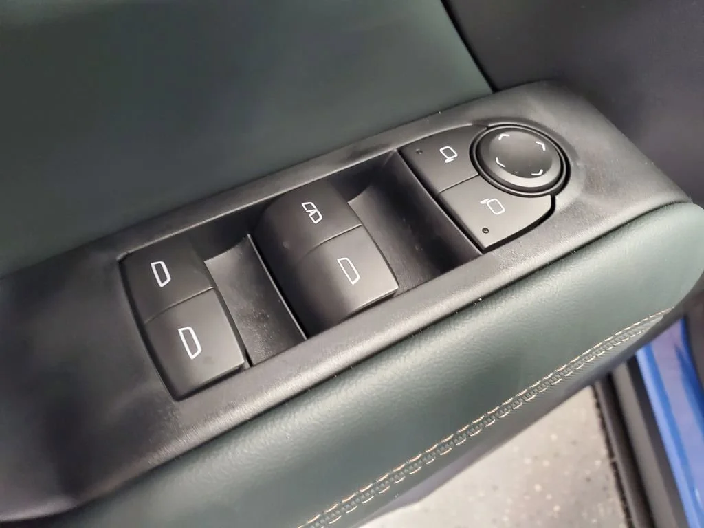 2026 GMC Terrain AT4 - Photo 9