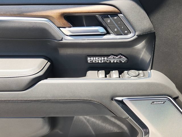New 2026 Polar White Tricoat Chevrolet High Country image 24