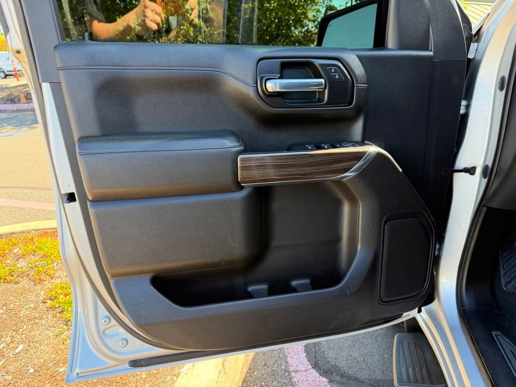 Used 2020 Silver Chevrolet LT image 11