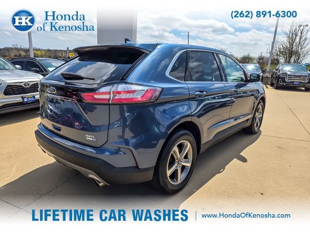 Used 2019 Blue Metallic Ford SEL image 5