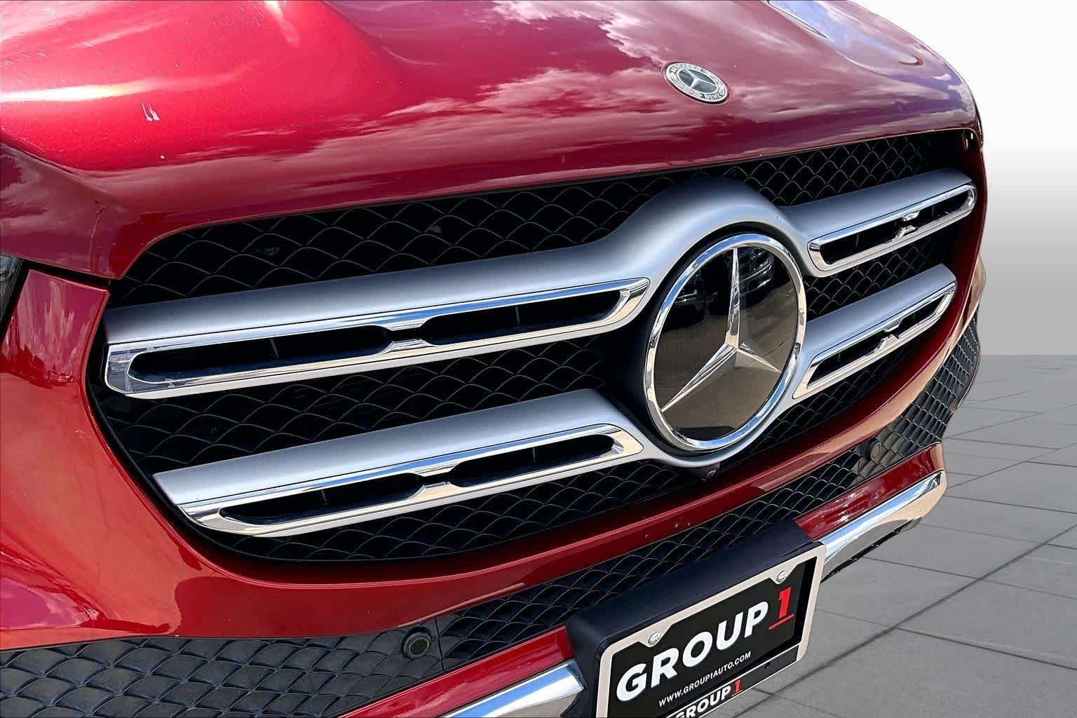Used 2021 designo Cardinal Red Metallic Mercedes-Benz GLE 350 image 30