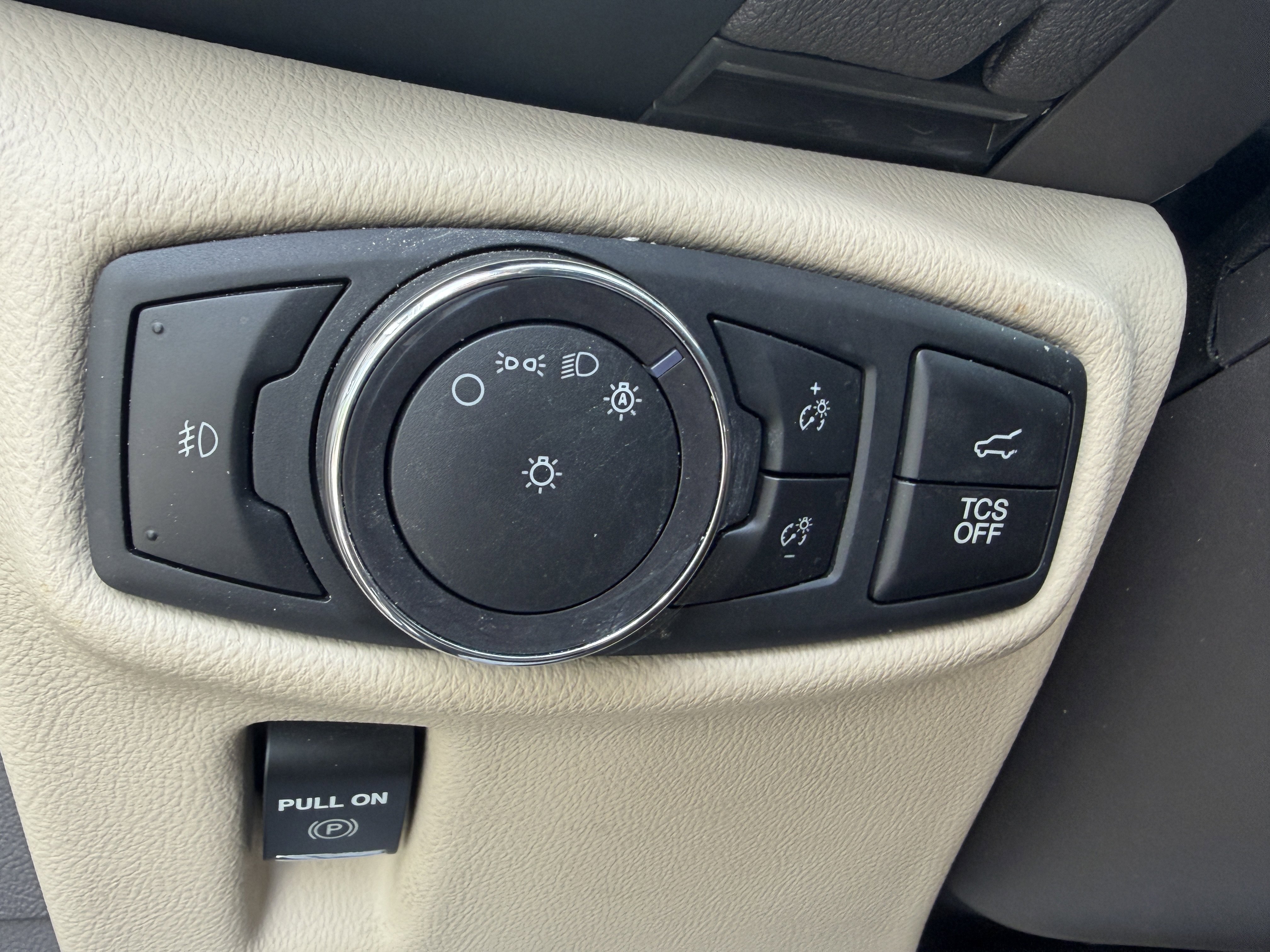 Used 2020 Pristine White Lincoln Reserve image 32