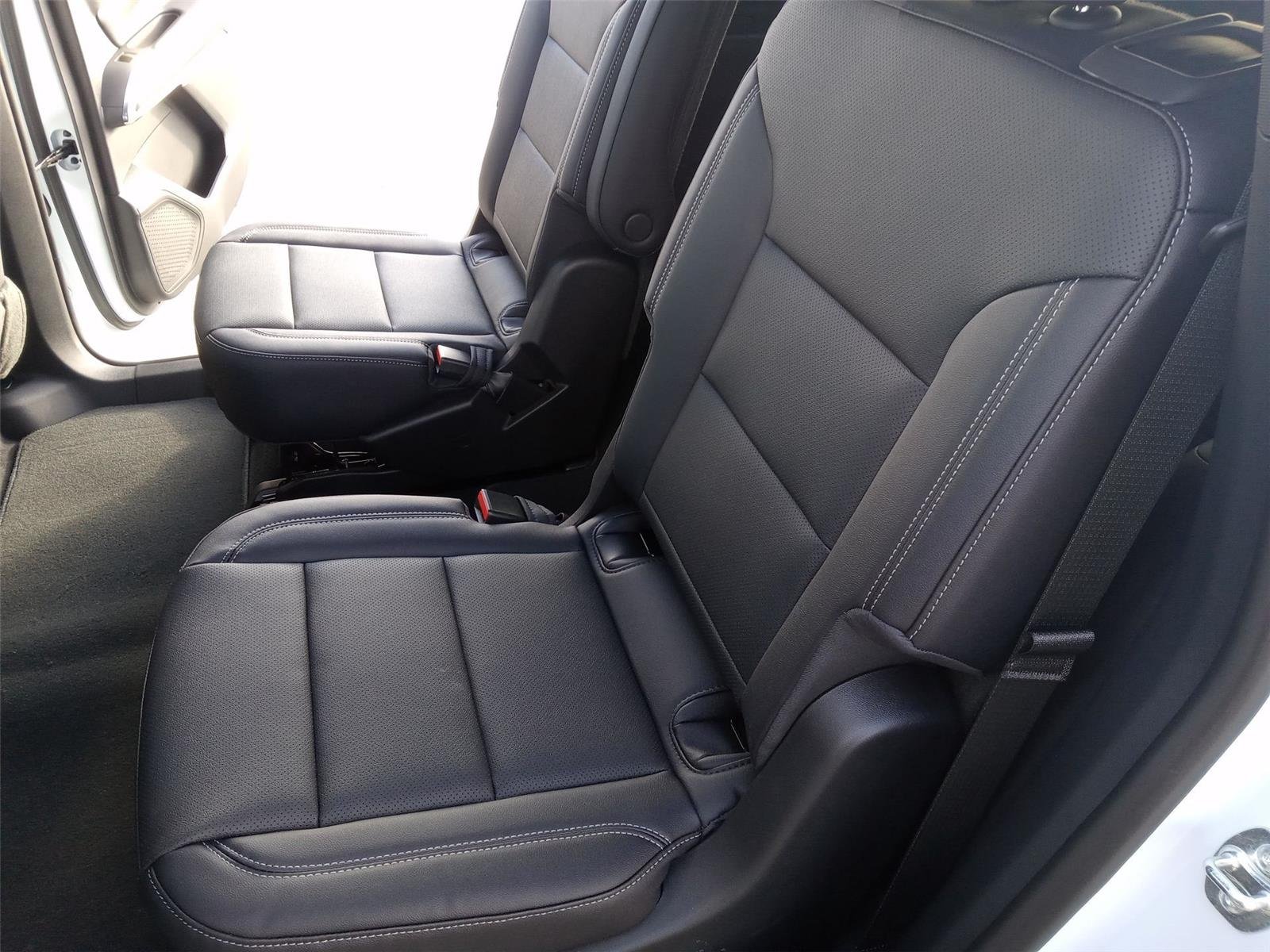 2026 Chevrolet Traverse LT - Photo 11