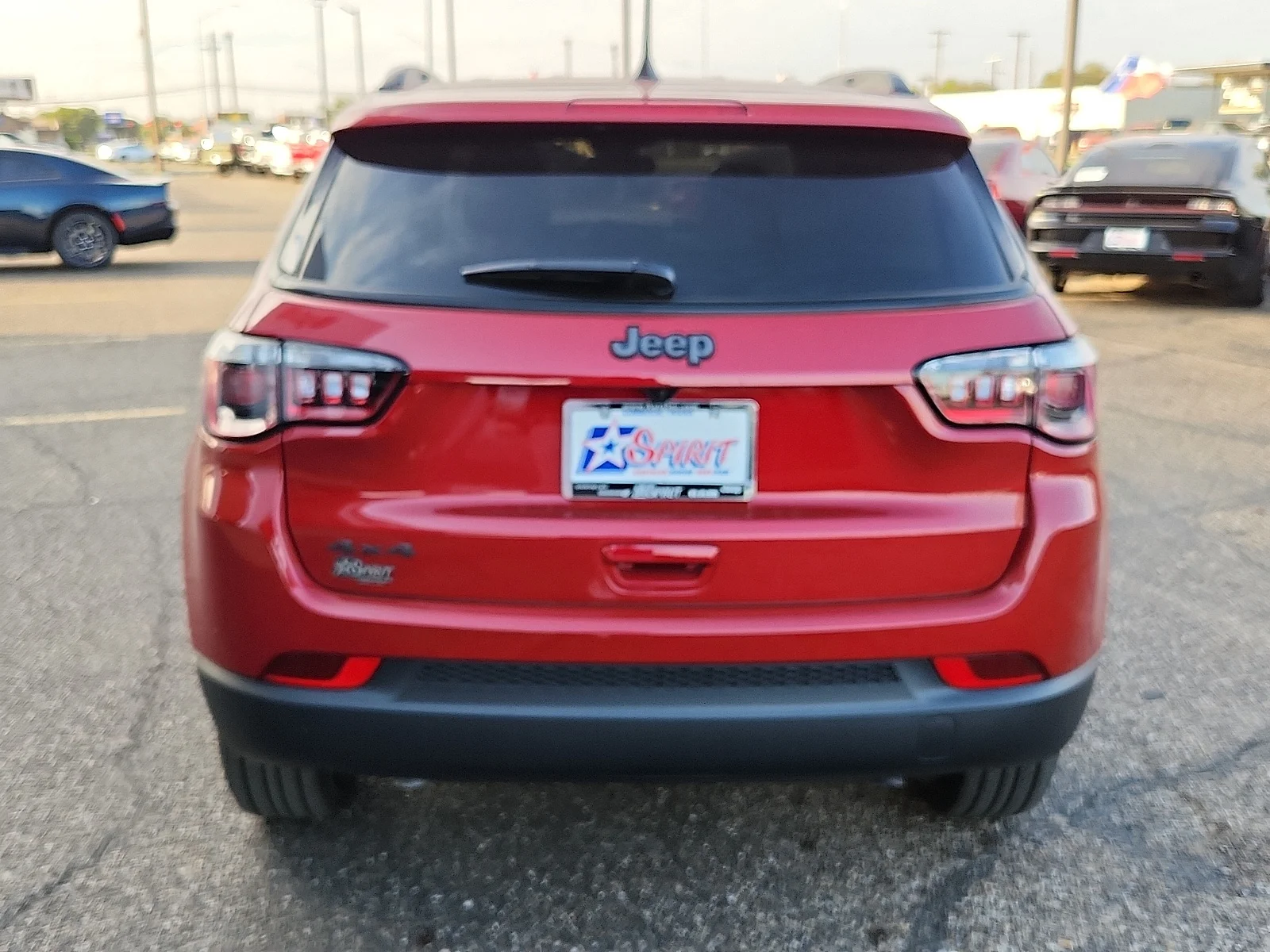 New 2026 PR6 Red Hot Pea Jeep LATITUDE 4X4 image 4