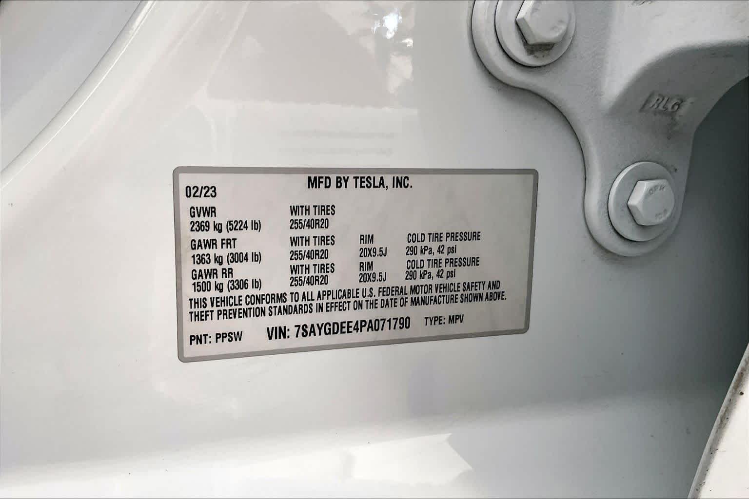 Used 2023 Pearl White Multi-Coat Tesla  image 33