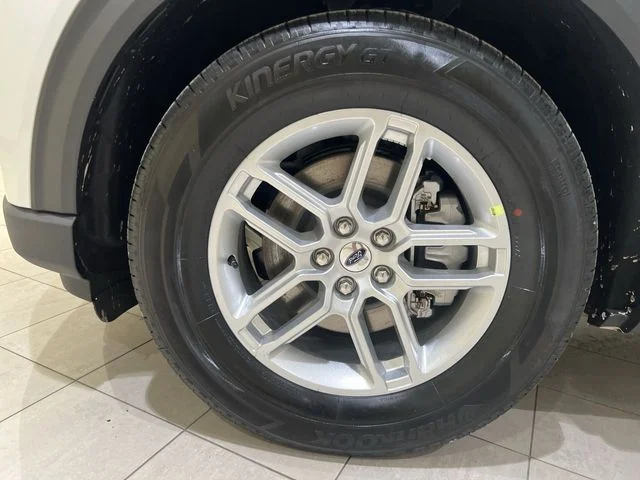 New 2026 Star White Metallic Tri-Coat Ford Active image 31