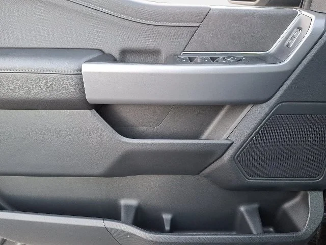 New 2026 Carbonized Gray Metallic Ford XLT image 8
