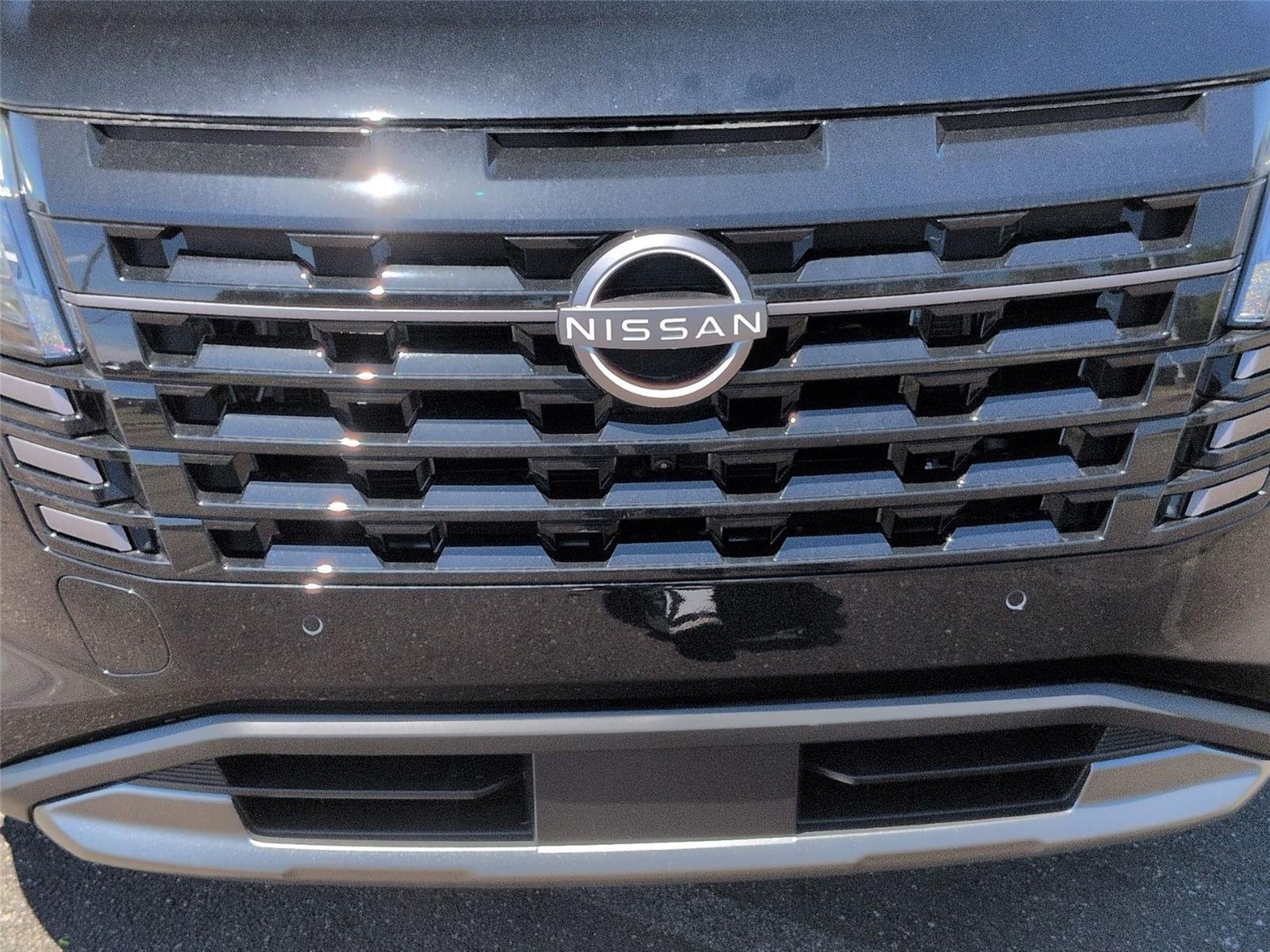 New 2026 Super Black Nissan Platinum image 14