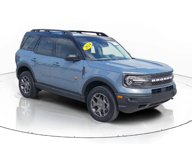 Used 2024 Gray Ford Badlands image 3