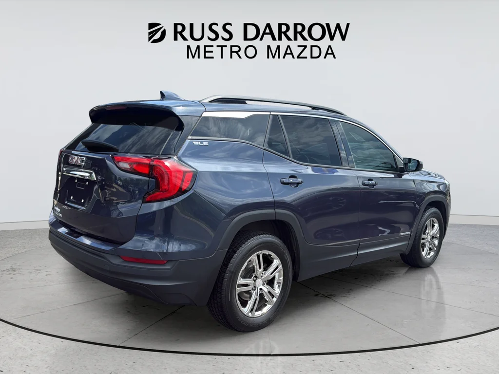 Used 2019 Blue GMC SLE image 5